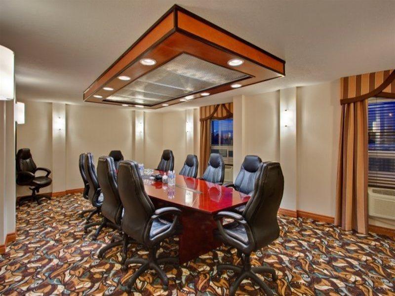 Holiday Inn Calgary Airport By Ihg Facilități foto