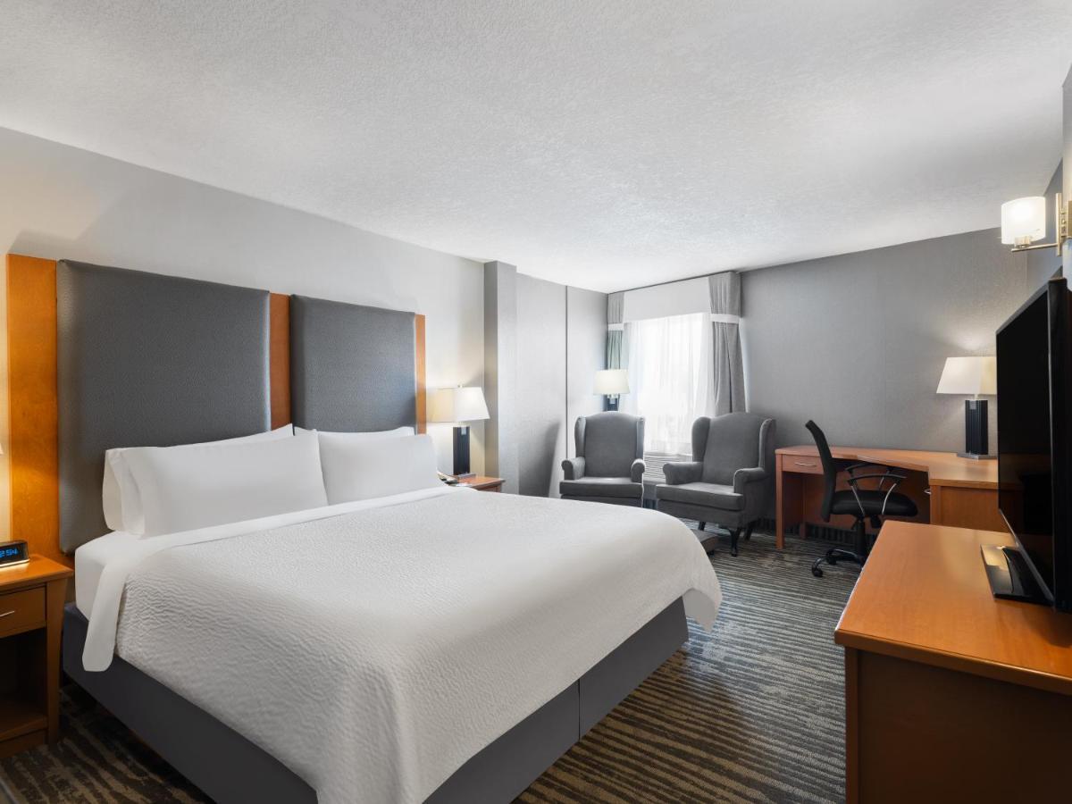 Holiday Inn Calgary Airport By Ihg Exterior foto
