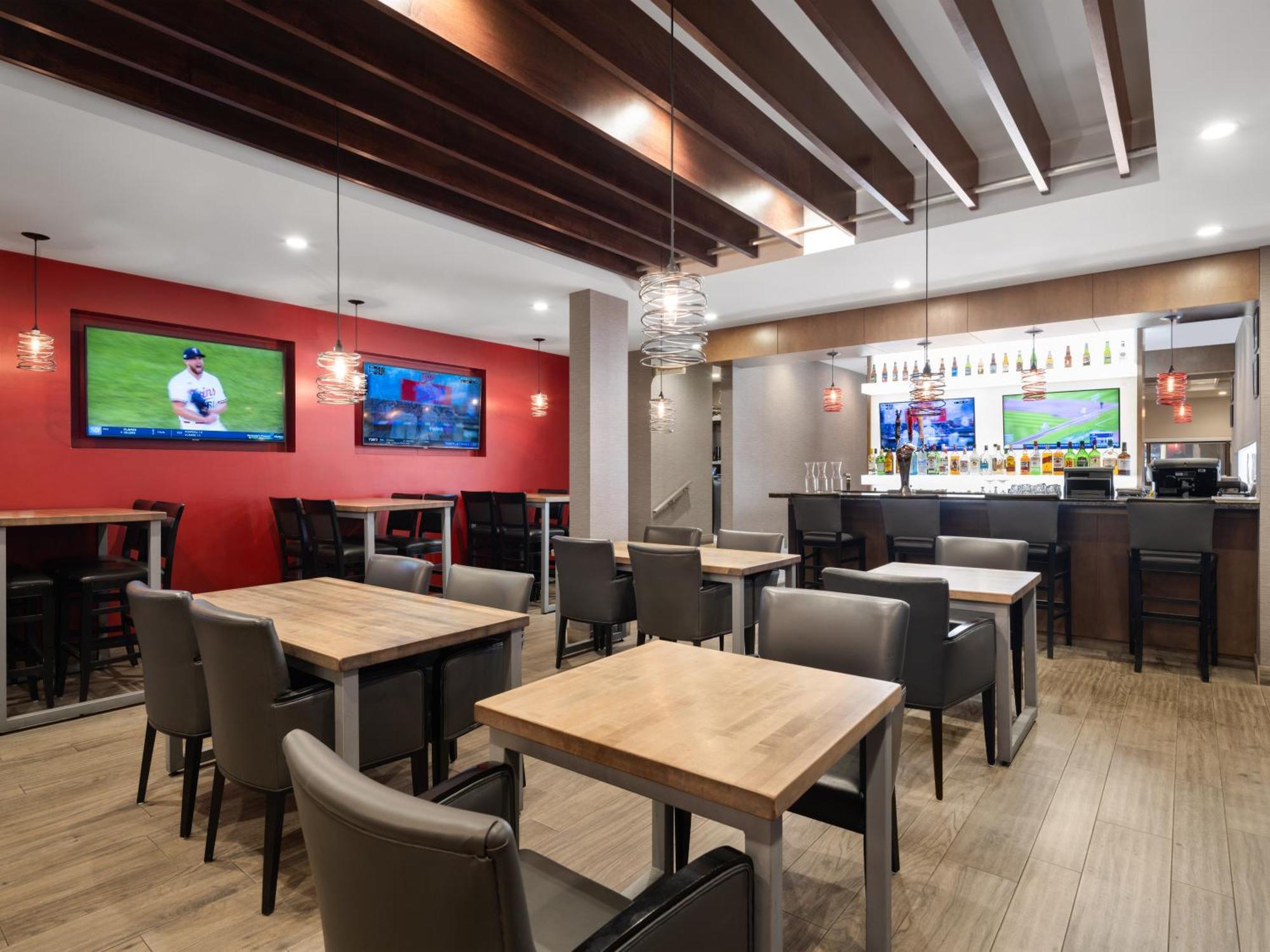 Holiday Inn Calgary Airport By Ihg Exterior foto
