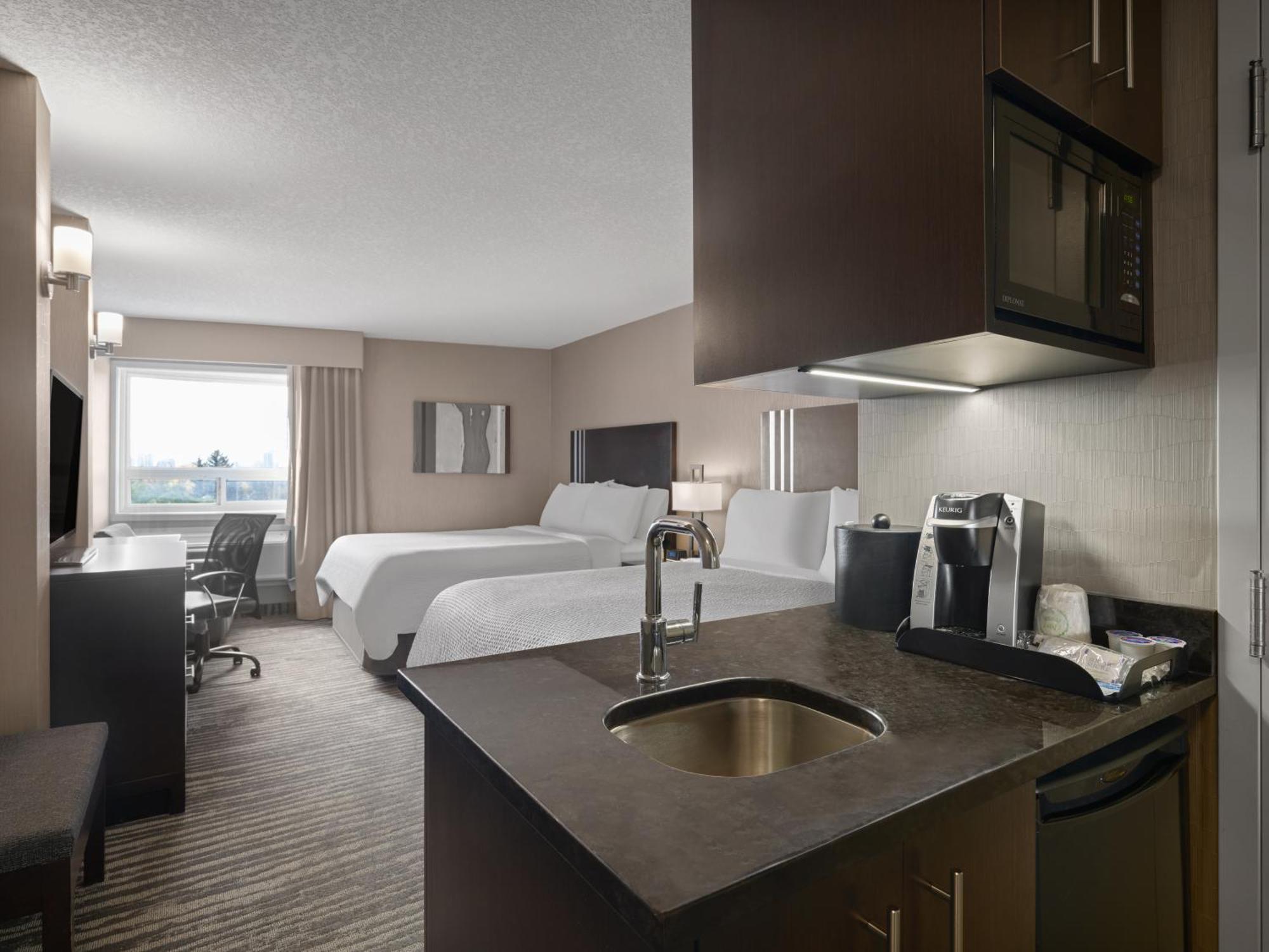 Holiday Inn Calgary Airport By Ihg Exterior foto