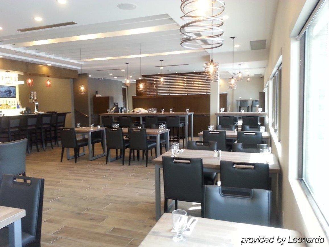 Holiday Inn Calgary Airport By Ihg Exterior foto