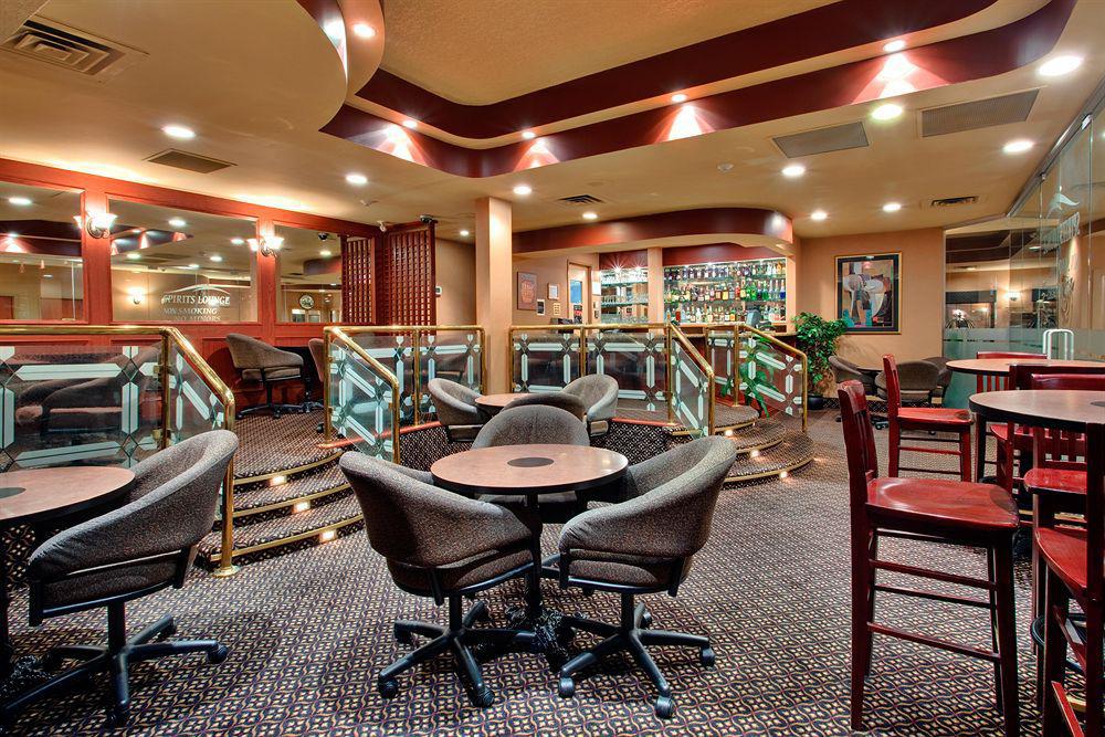 Holiday Inn Calgary Airport By Ihg Restaurant foto
